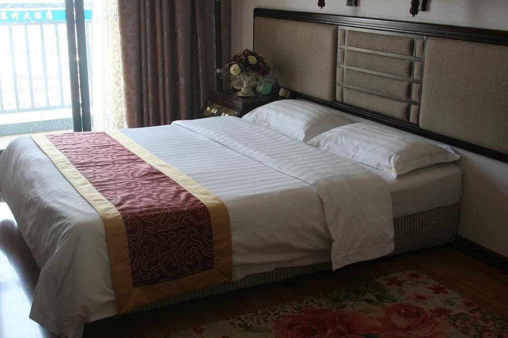 Green Bamboo Hotel Guilin Exterior foto